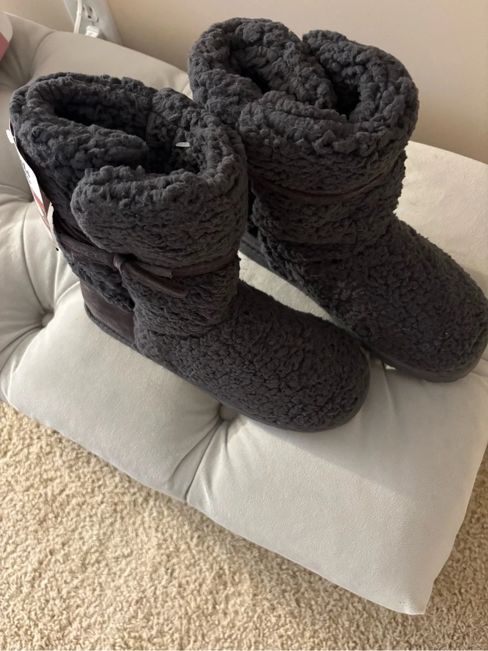 Women’s Plush Sherpa Boots with Bow - Charcoal